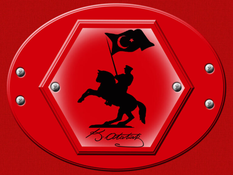 Türkiye Bayrağı ve Atatürk Silueti Resimli Tasarımlar